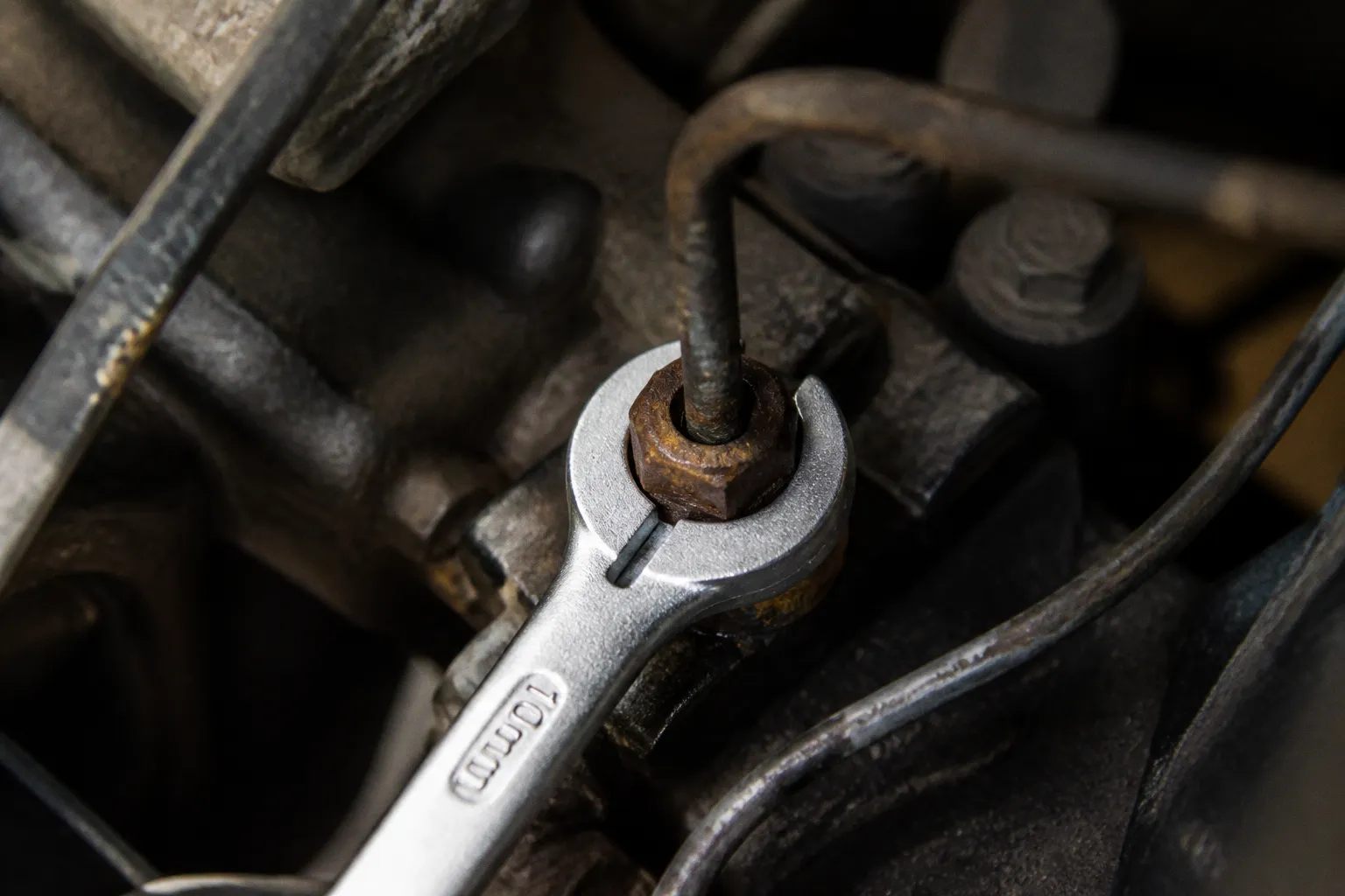 Flare nut wrenches: why the design prevents stripped lines