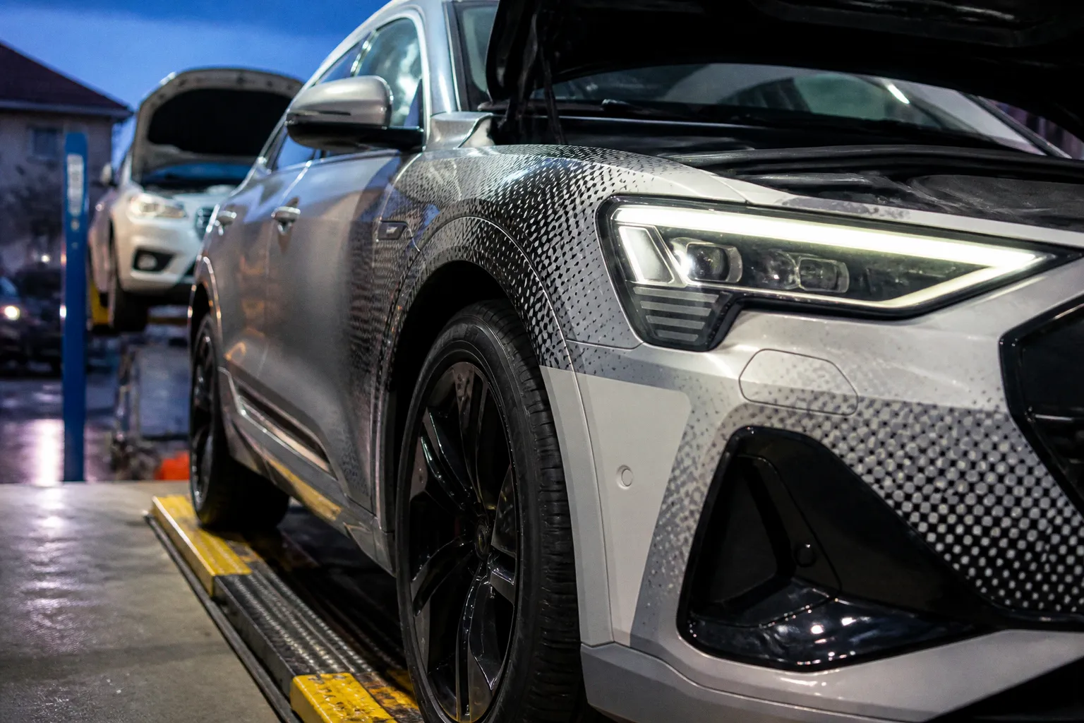 Latest Automotive Tech Updates: Kinetic Power Switches and BMW E Ink Innovations