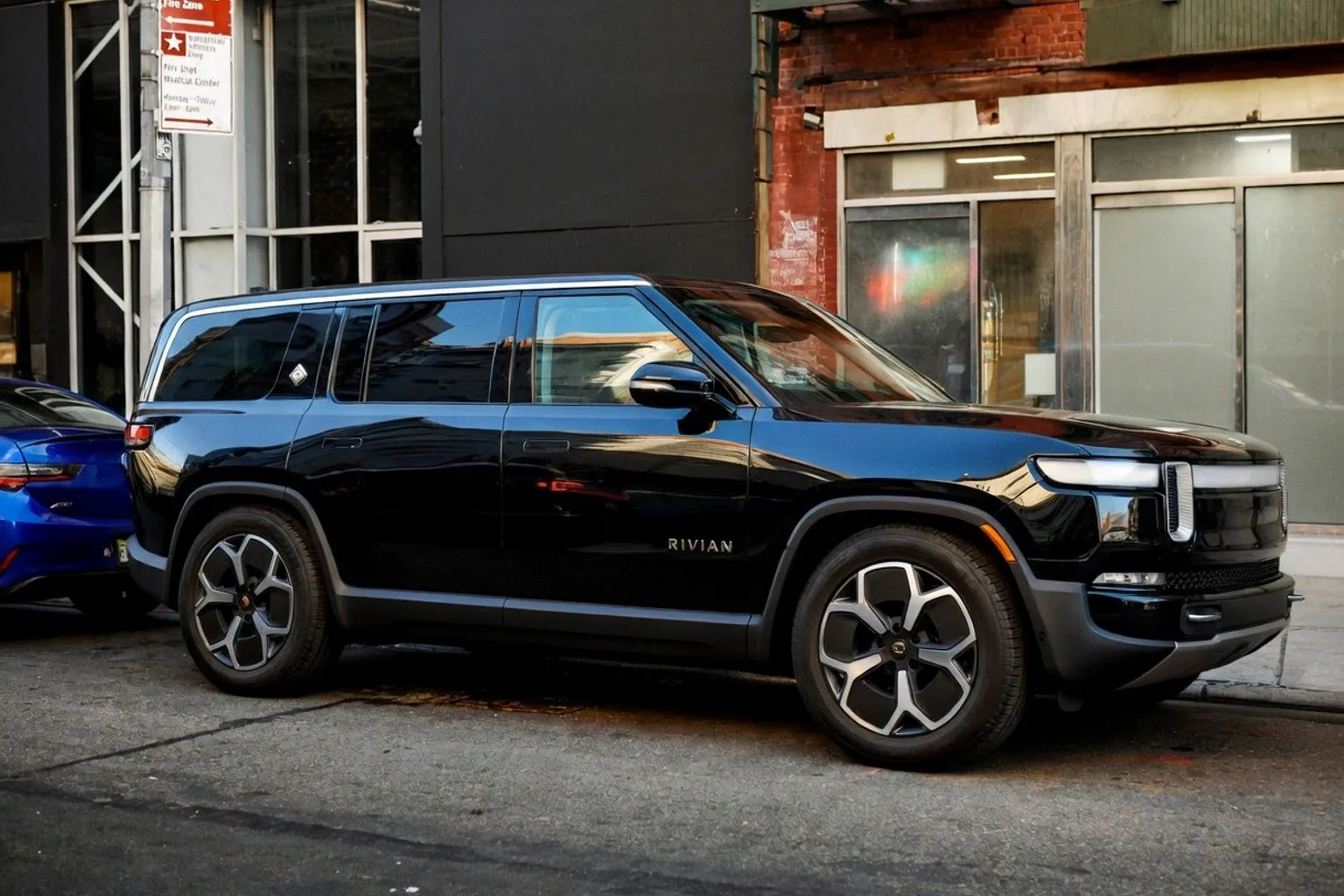 Protect Your Privacy: The Essential Digital Cleanup Before Selling Your Connected Vehicle